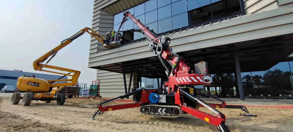 Mini-grue araignée à Beaumont-sur-Dême